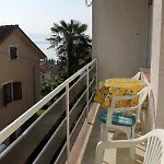 With A Parking Space - 7831 דירה *